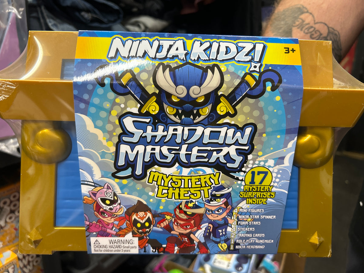 Ninja Kidz - Shadow Masters Mystery Chest - 17 Surprises